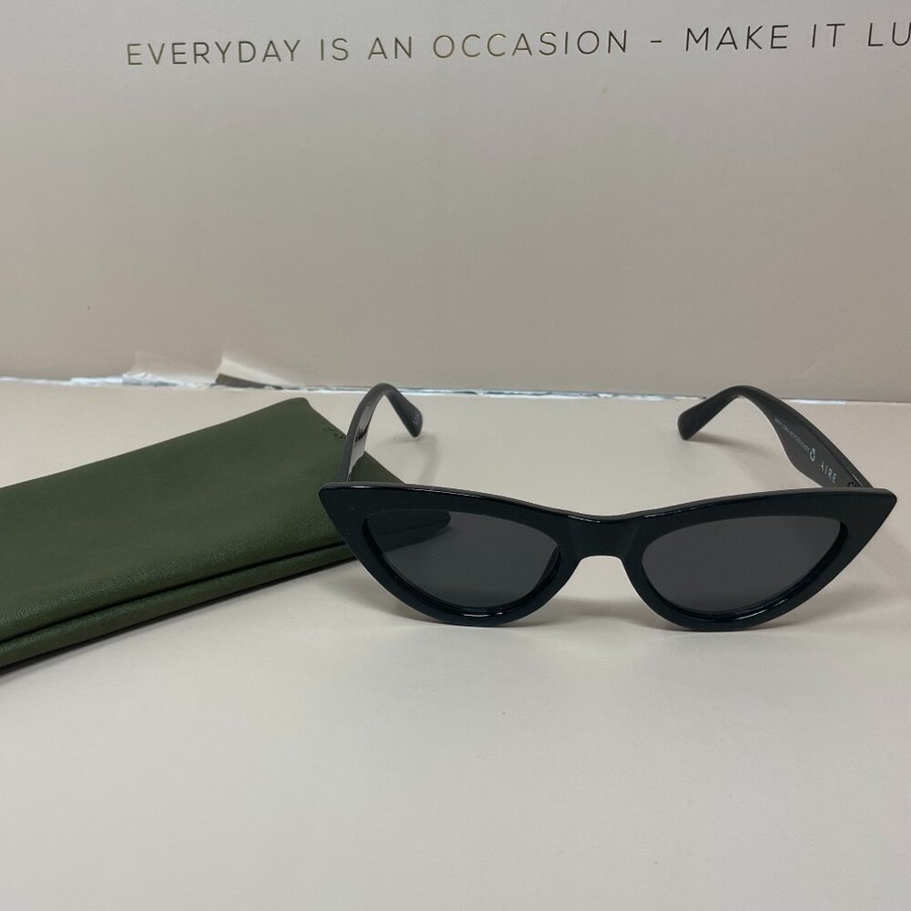 Aire | Dualism Sunglasses in Black & Smoke Mono
